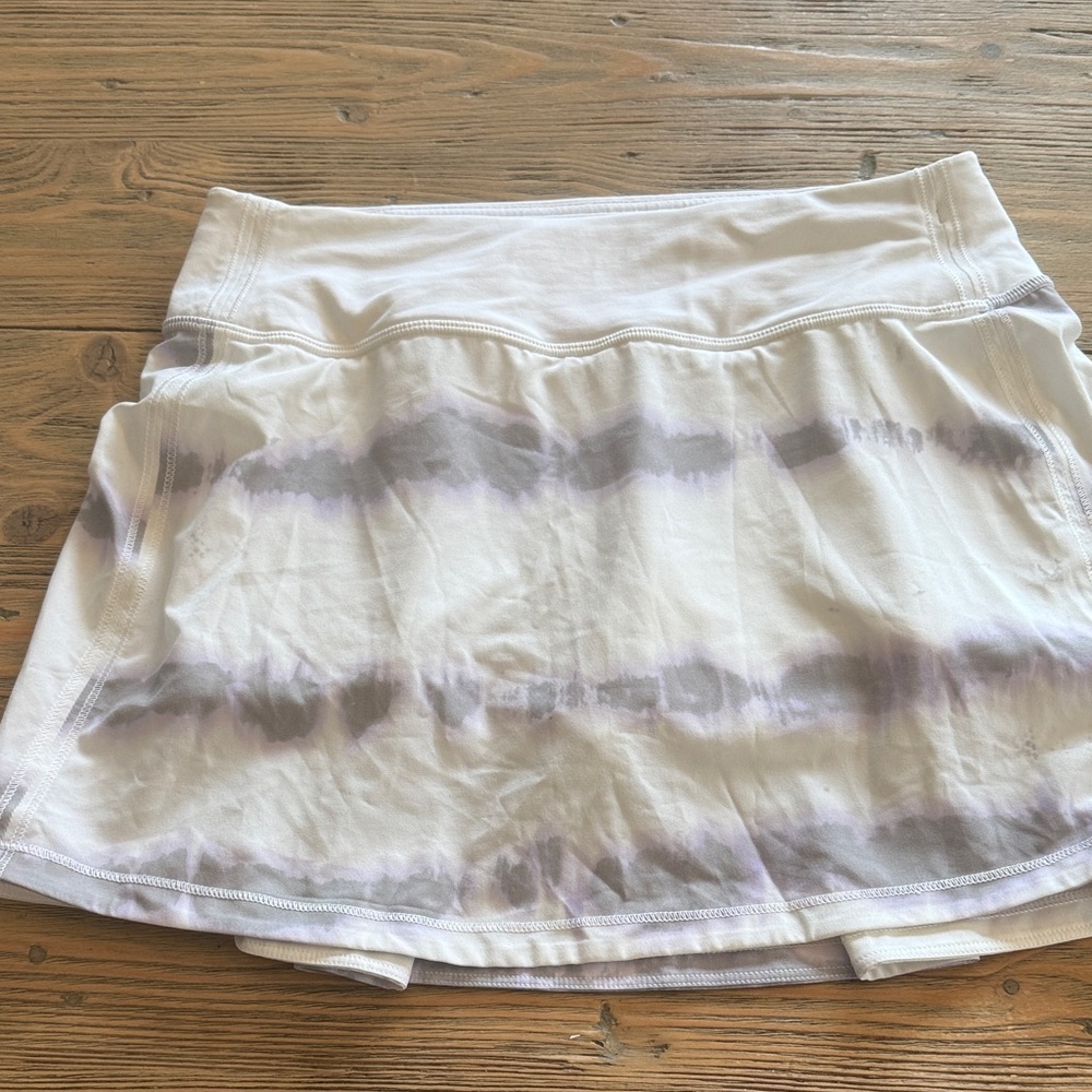 Lululemon Athletica Pace Rival Long White and Gray  Skirt